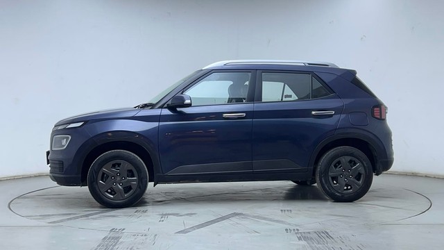 Second-hand 2023 Hyundai Venue SX for sale in Hyderabad-6