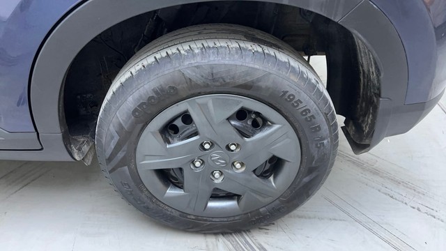 Second-hand 2023 Hyundai Venue SX for sale in Hyderabad-19