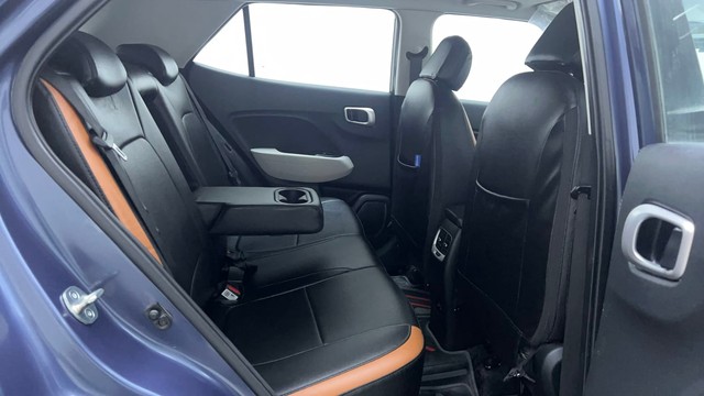 Second-hand 2023 Hyundai Venue SX for sale in Hyderabad-36