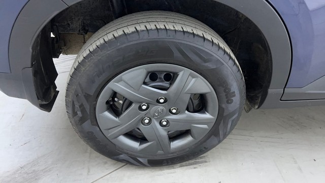 Second-hand 2023 Hyundai Venue SX for sale in Hyderabad-18