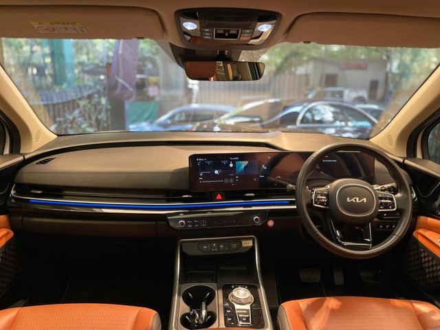Second-hand 2024 Kia Carnival Limousine Plus for sale in Mumbai-9