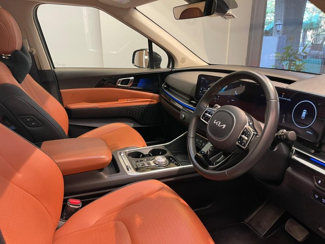 Second-hand 2024 Kia Carnival Limousine Plus for sale in Mumbai-3