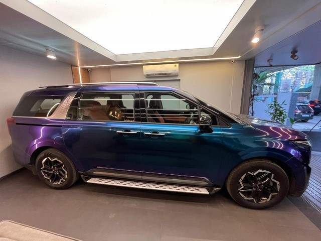 Second-hand 2024 Kia Carnival Limousine Plus for sale in Mumbai-1