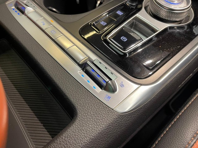 Second-hand 2024 Kia Carnival Limousine Plus for sale in Mumbai-20