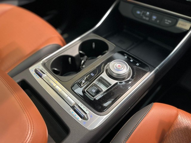 Second-hand 2024 Kia Carnival Limousine Plus for sale in Mumbai-8