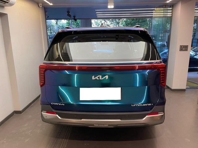 Second-hand 2024 Kia Carnival Limousine Plus for sale in Mumbai-10