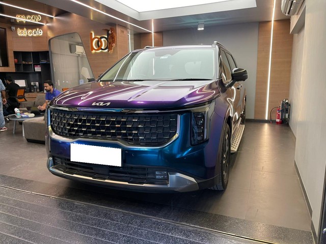 Second-hand 2024 Kia Carnival Limousine Plus for sale in Mumbai-2