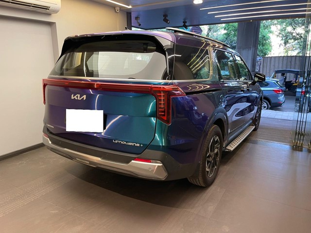 Second-hand 2024 Kia Carnival Limousine Plus for sale in Mumbai-21