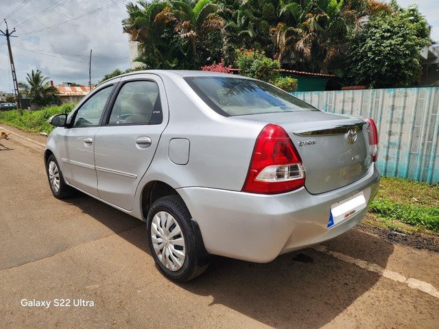 Second-hand 2015 Toyota Etios VD for sale in Kolhapur-3