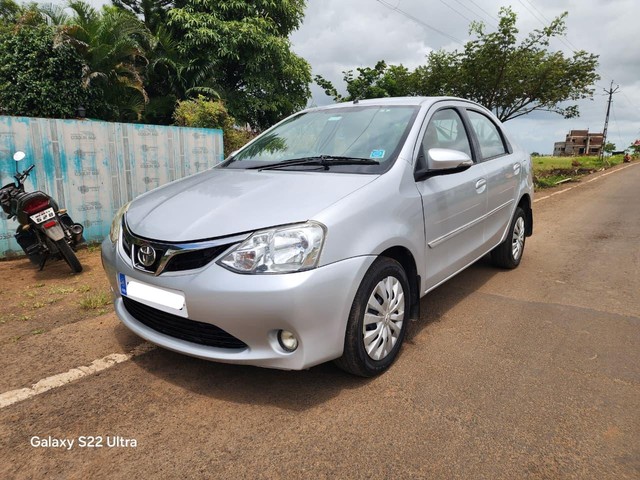 Second-hand 2015 Toyota Etios VD for sale in Kolhapur-5