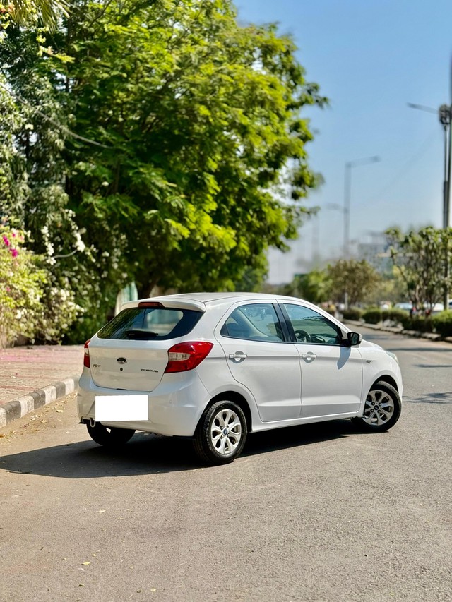 Second-hand 2016 Ford Figo 1.5P Titanium AT for sale in Surat-6