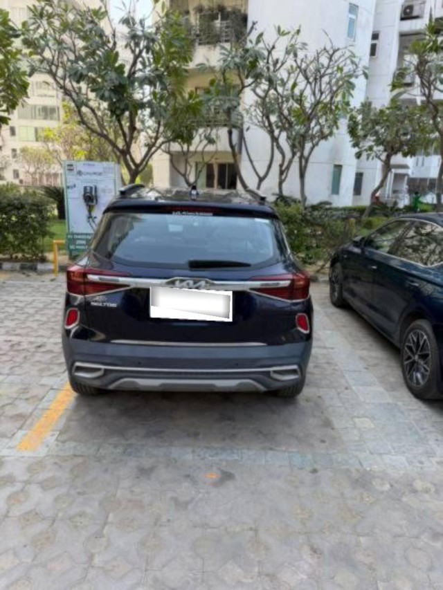 Second-hand 2022 Kia Seltos HTX G for sale in Gurgaon-1