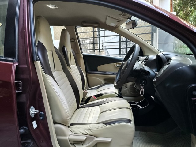 Second-hand 2013 Honda Amaze VX i-DTEC for sale in Hyderabad-5