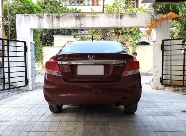 Second-hand 2013 Honda Amaze VX i-DTEC for sale in Hyderabad-1
