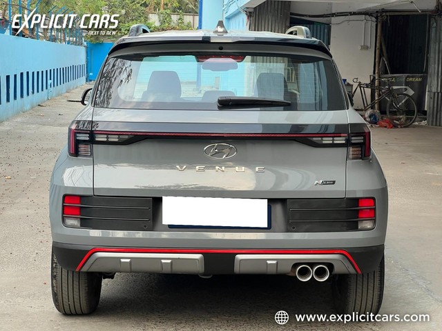 Second-hand 2024 Hyundai Venue S Opt Turbo DCT for sale in Kolkata-3