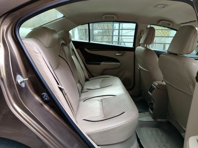 Maruti Suzuki Ciaz VDi Plus SHVS Second-hand 2016 Maruti Suzuki Ciaz VDi Plus SHVS for sale in Hyderabad-5