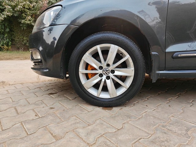Second-hand 2017 Volkswagen Polo 1.2 MPI Highline for sale in Gurgaon-9