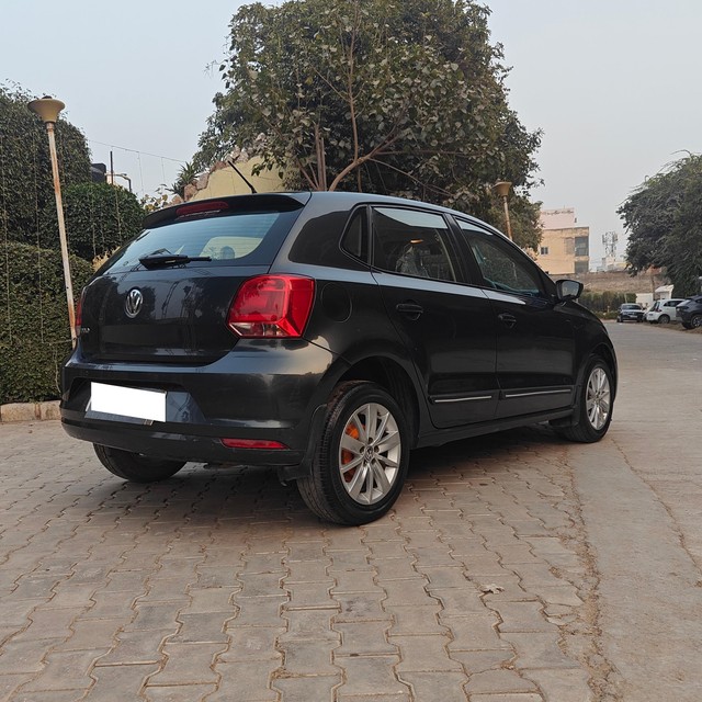Second-hand 2017 Volkswagen Polo 1.2 MPI Highline for sale in Gurgaon-10
