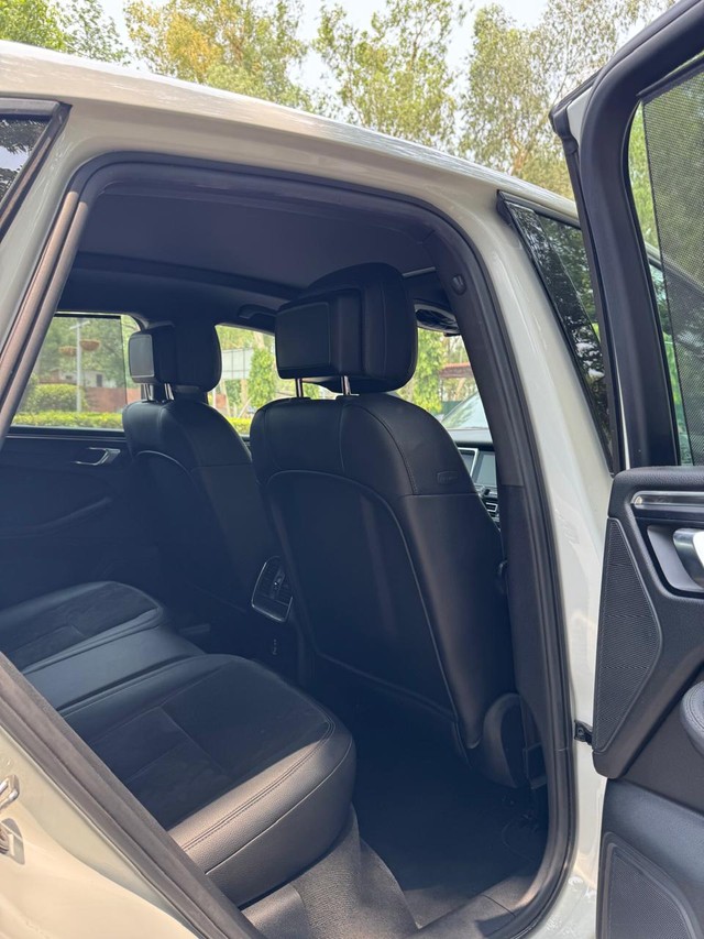 Porsche Macan Standard BSVI Second-hand 2021 Porsche Macan Standard BSVI for sale in New Delhi-7