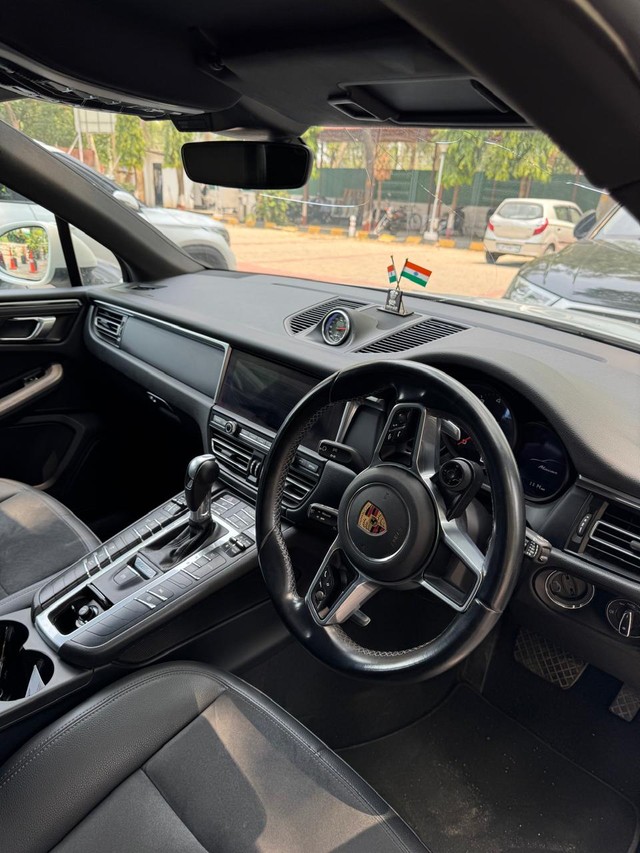 Porsche Macan Standard BSVI Second-hand 2021 Porsche Macan Standard BSVI for sale in New Delhi-10
