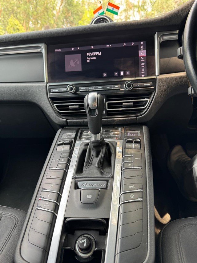 Porsche Macan Standard BSVI Second-hand 2021 Porsche Macan Standard BSVI for sale in New Delhi-5