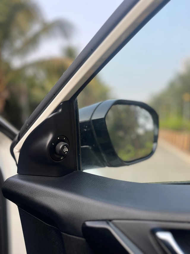 Second-hand 2023 Tata Nexon EV Fearless MR for sale in Mumbai-9