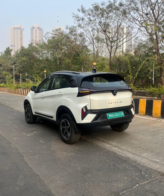 Second-hand 2023 Tata Nexon EV Fearless MR for sale in Mumbai-15