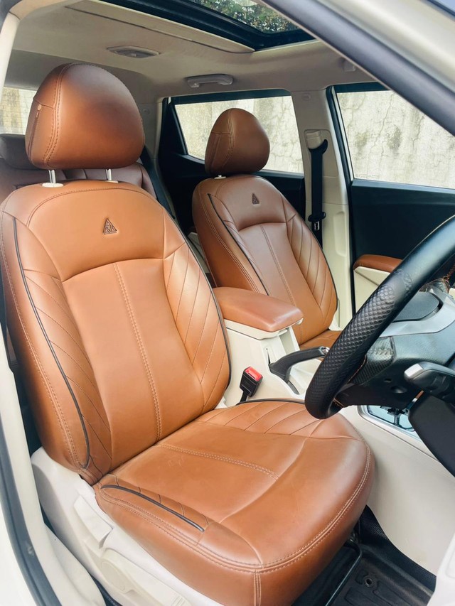 Second-hand 2020 Mahindra XUV300 W8 AMT Optional Diesel BSVI for sale in Mumbai-9