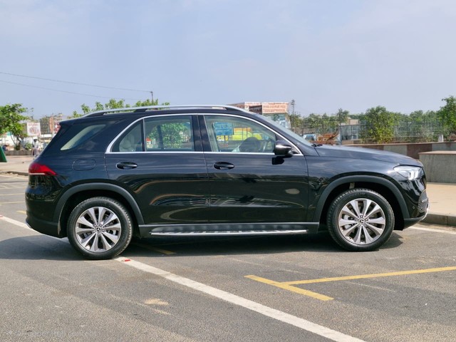Second-hand 2023 Mercedes-Benz GLE 300d for sale in Chennai-1