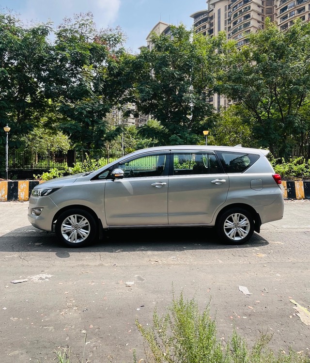 Second-hand 2016 Toyota Innova Crysta 2.8 ZX AT BSIV for sale in Mumbai-33