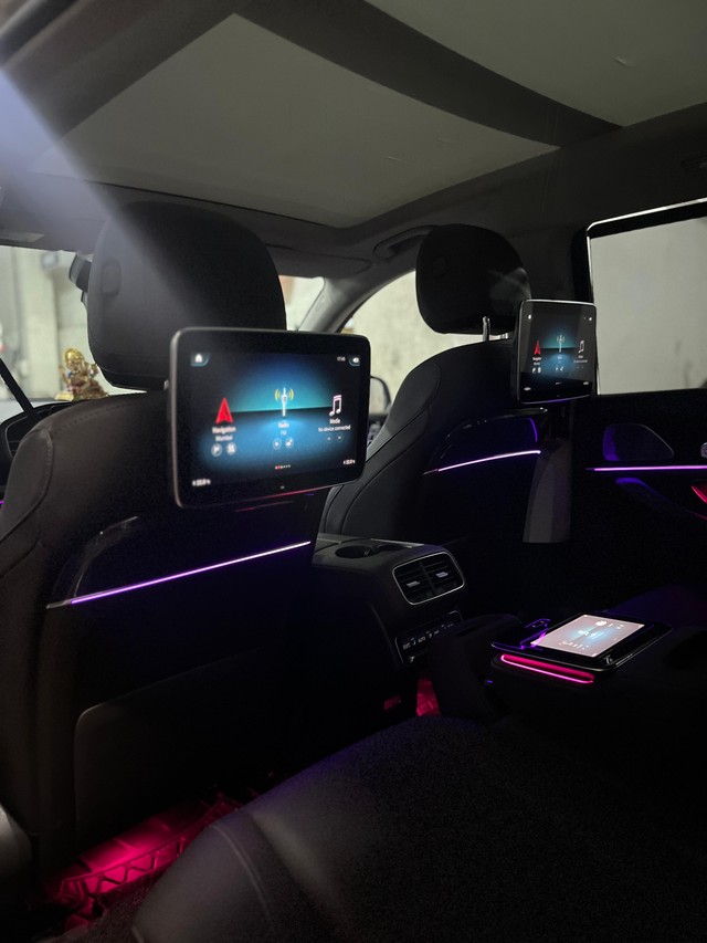 Mercedes-Benz GLS 400d 4MATIC Second-hand 2023 Mercedes-Benz GLS 400d 4MATIC for sale in Mumbai-45