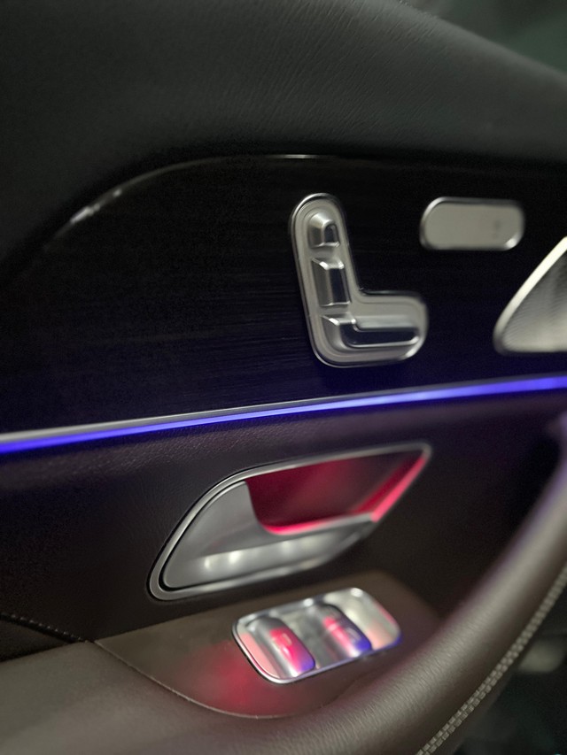 Mercedes-Benz GLS 400d 4MATIC Second-hand 2023 Mercedes-Benz GLS 400d 4MATIC for sale in Mumbai-44