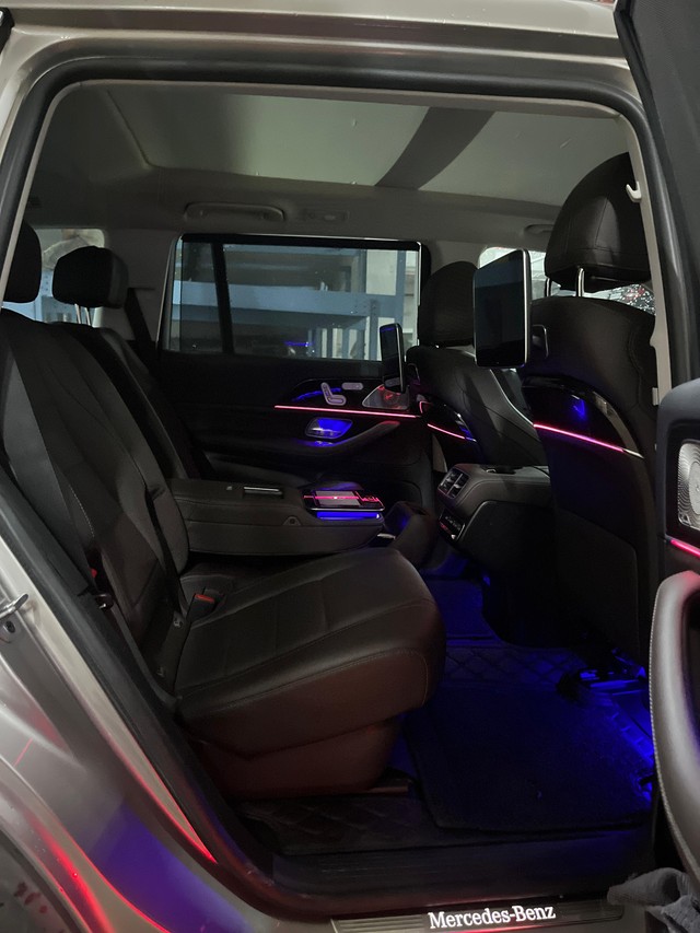 Mercedes-Benz GLS 400d 4MATIC Second-hand 2023 Mercedes-Benz GLS 400d 4MATIC for sale in Mumbai-38