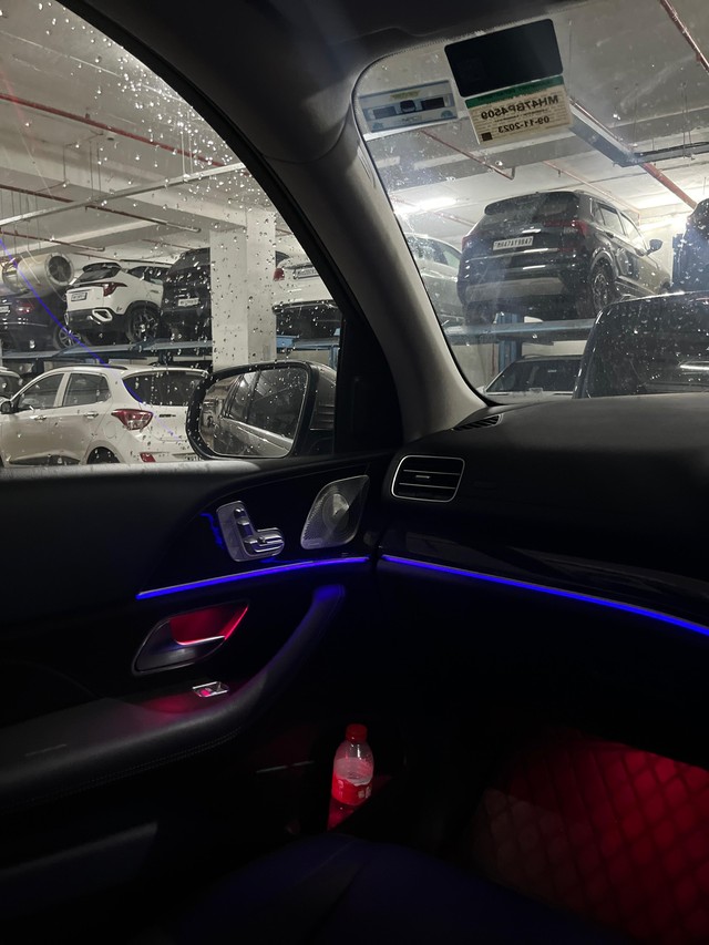 Mercedes-Benz GLS 400d 4MATIC Second-hand 2023 Mercedes-Benz GLS 400d 4MATIC for sale in Mumbai-10