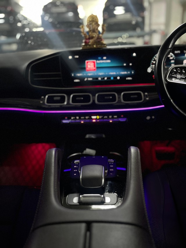 Mercedes-Benz GLS 400d 4MATIC Second-hand 2023 Mercedes-Benz GLS 400d 4MATIC for sale in Mumbai-17