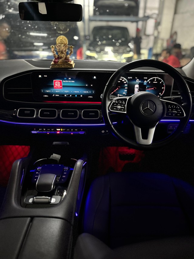 Mercedes-Benz GLS 400d 4MATIC Second-hand 2023 Mercedes-Benz GLS 400d 4MATIC for sale in Mumbai-16