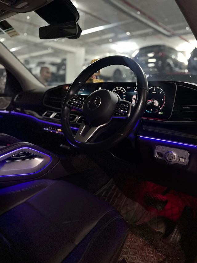 Mercedes-Benz GLS 400d 4MATIC Second-hand 2023 Mercedes-Benz GLS 400d 4MATIC for sale in Mumbai-49