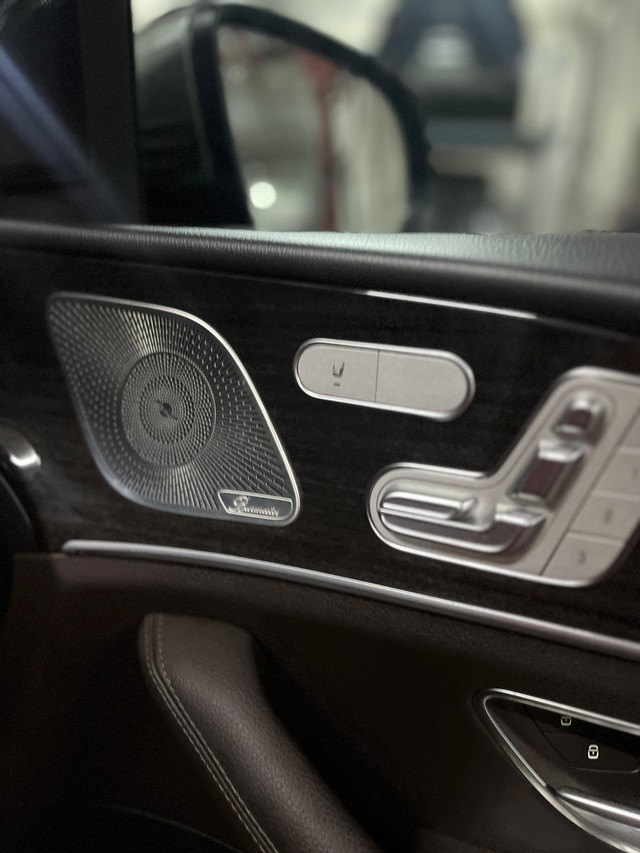 Mercedes-Benz GLS 400d 4MATIC Second-hand 2023 Mercedes-Benz GLS 400d 4MATIC for sale in Mumbai-32