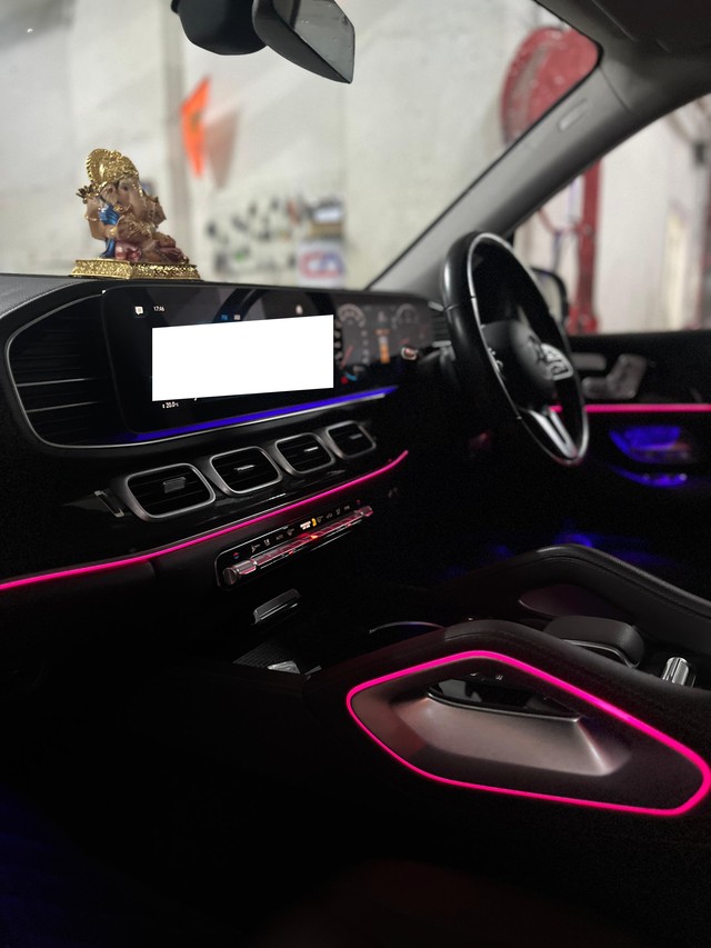 Mercedes-Benz GLS 400d 4MATIC Second-hand 2023 Mercedes-Benz GLS 400d 4MATIC for sale in Mumbai-7