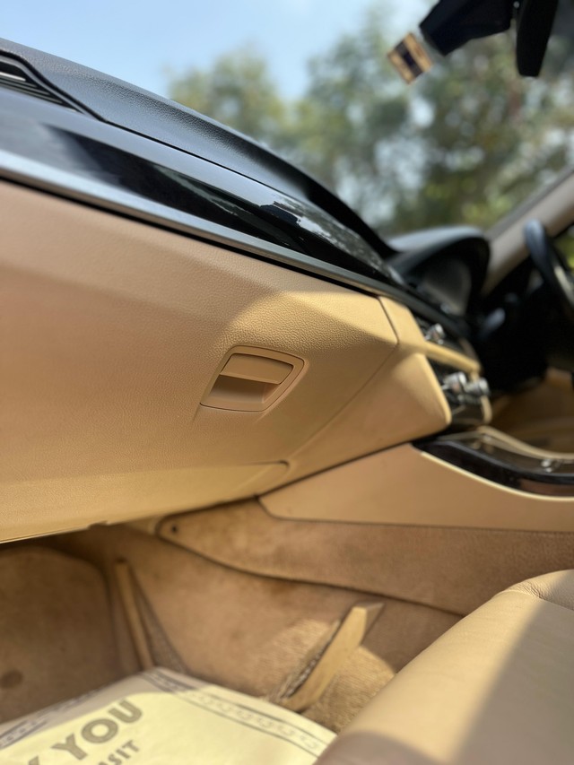 Second-hand 2014 BMW 5 Series 520d Luxury Line for sale in Mumbai-29