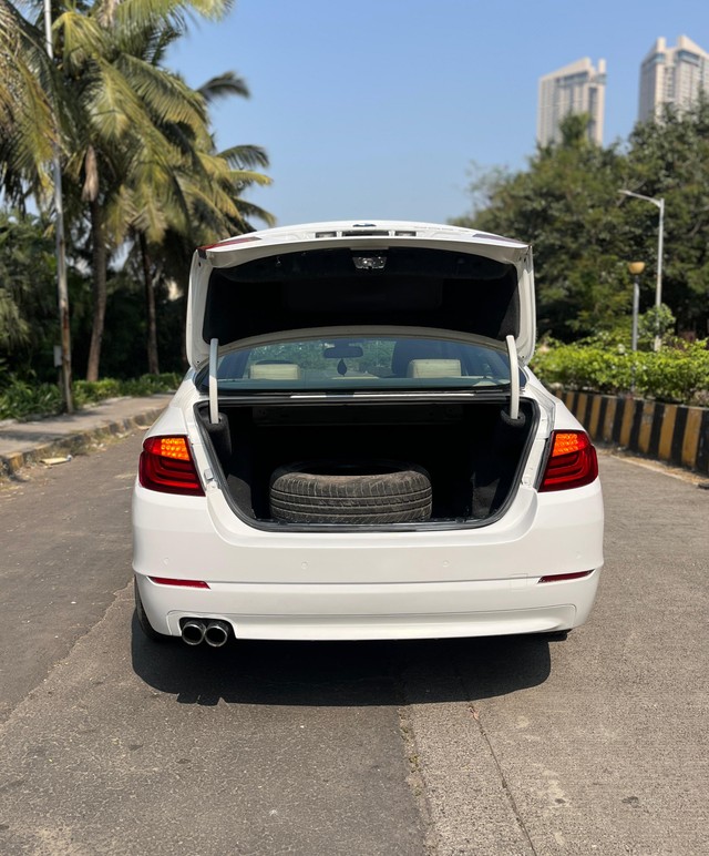 Second-hand 2014 BMW 5 Series 520d Luxury Line for sale in Mumbai-54