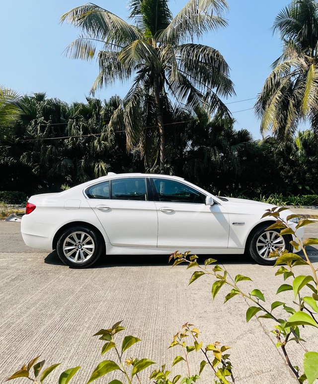 Second-hand 2014 BMW 5 Series 520d Luxury Line for sale in Mumbai-1