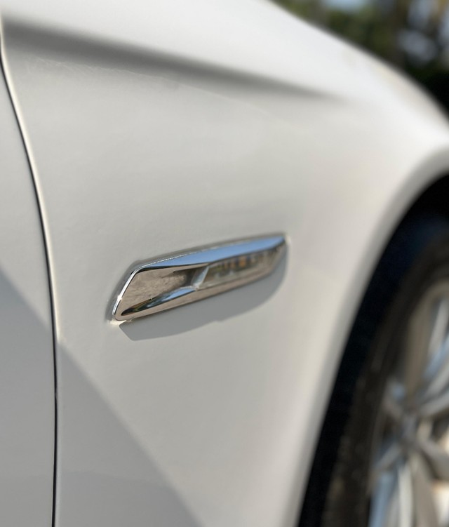 Second-hand 2014 BMW 5 Series 520d Luxury Line for sale in Mumbai-19