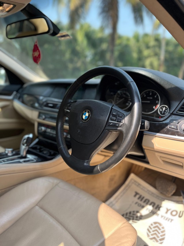 Second-hand 2014 BMW 5 Series 520d Luxury Line for sale in Mumbai-40