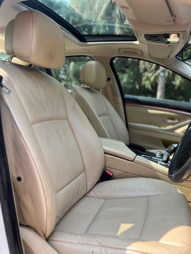 Second-hand 2014 BMW 5 Series 520d Luxury Line for sale in Mumbai-47
