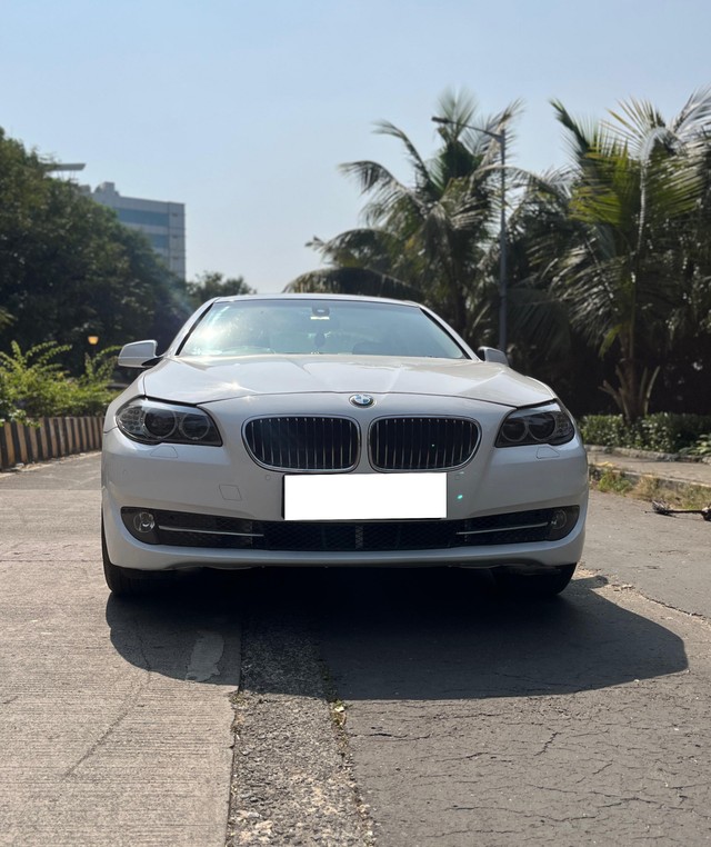 Second-hand 2014 BMW 5 Series 520d Luxury Line for sale in Mumbai-10