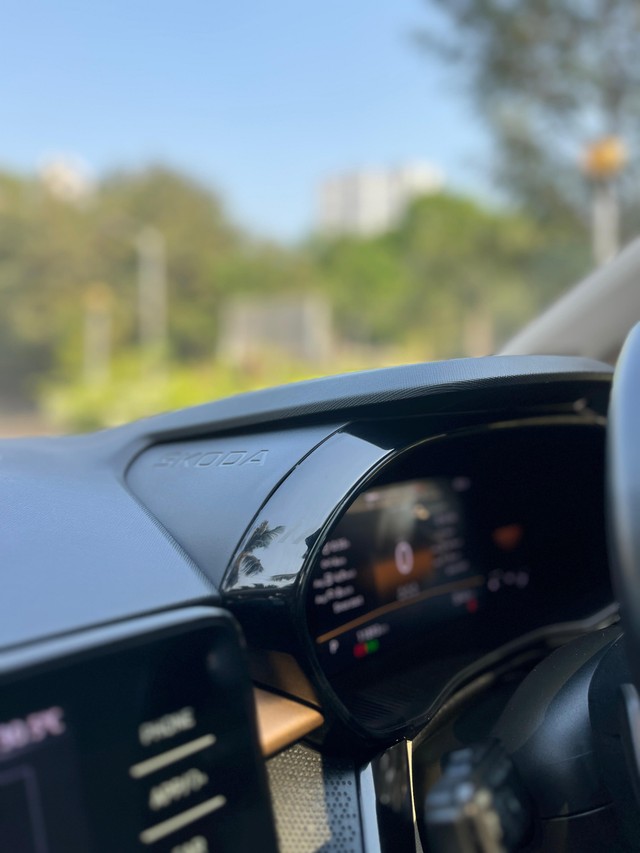 Second-hand 2024 Skoda Slavia 1.0 TSI Style AT for sale in Mumbai-20