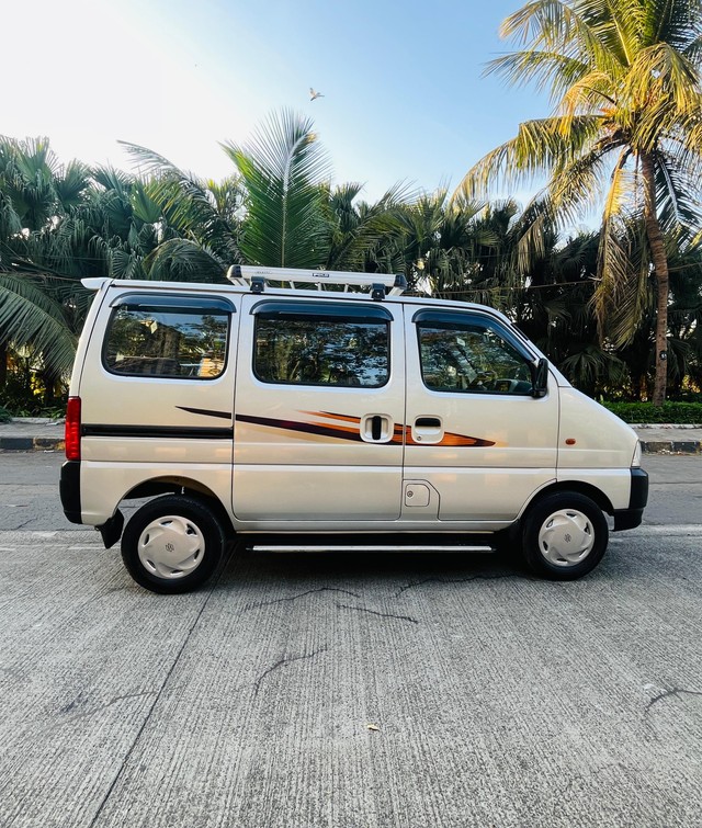 Second-hand 2022 Maruti Suzuki Eeco 5 Seater AC CNG BSVI for sale in Mumbai-1