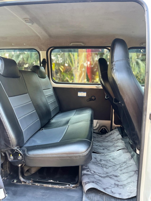 Second-hand 2022 Maruti Suzuki Eeco 5 Seater AC CNG BSVI for sale in Mumbai-31