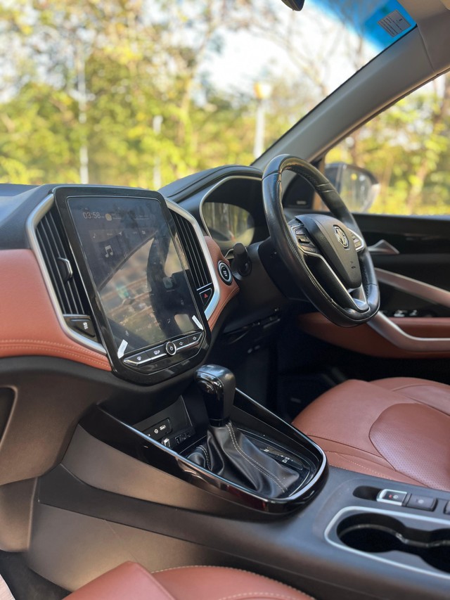 MG Hector Plus Sharp DCT Second-hand 2020 MG Hector Plus Sharp DCT for sale in Mumbai-48